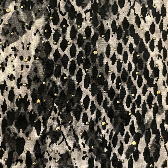 🌺🎉HOST PICK🎉🌺  Rafaella, Large, Three Quarter bell sleeves - Picture 6 of 6